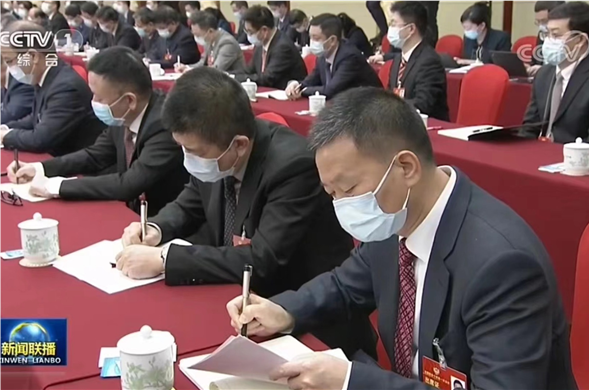 成都日报｜全国政协委员费功全：肩负社会责任 促进共同富裕